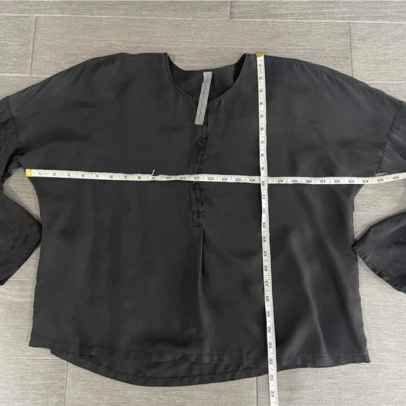 Raquel Allegra Henley Blouse Black 0 Oversized Slouchy Boxy Oriental Print Top - Picture 14 of 15